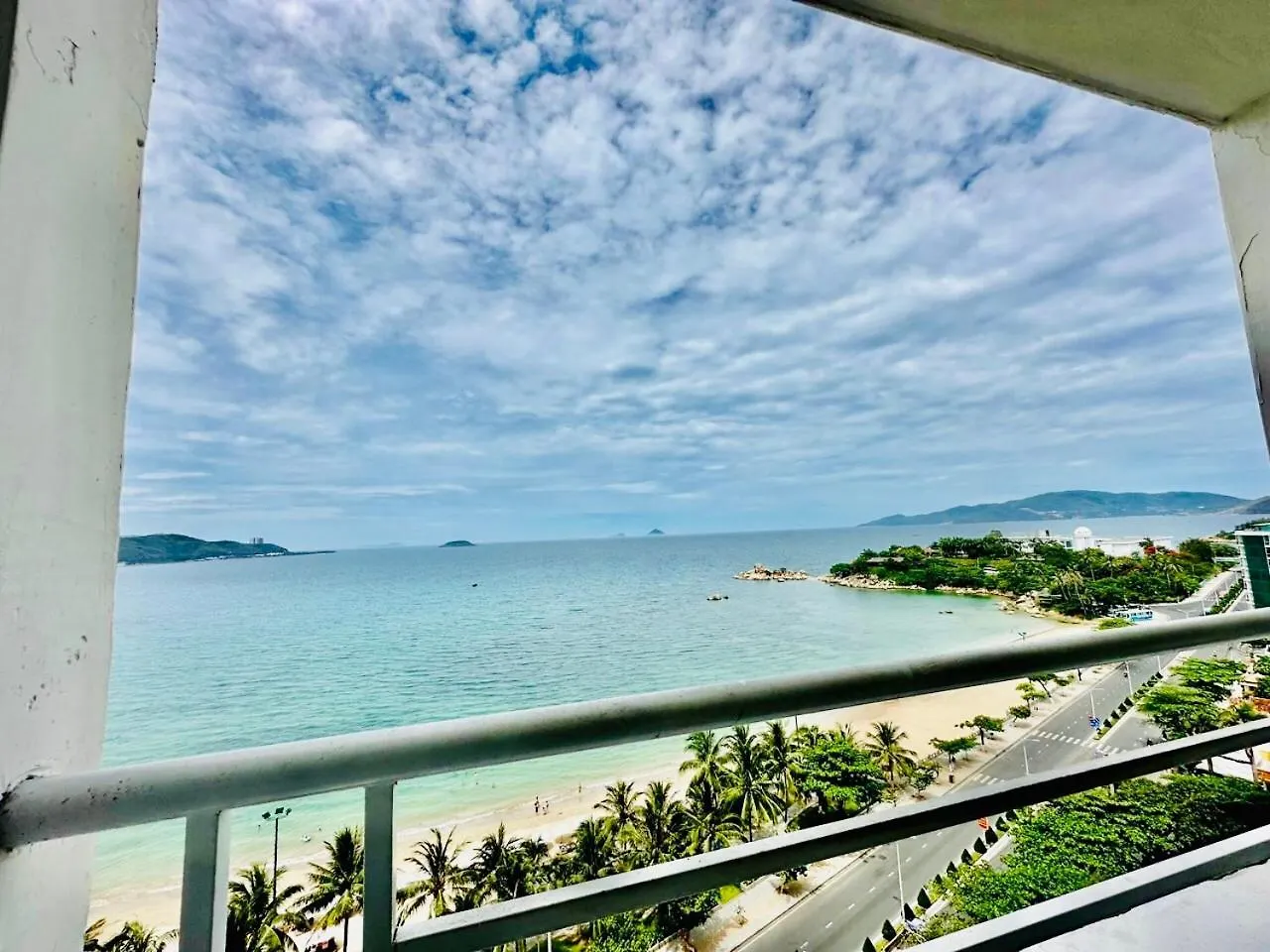 Chill Apartment Hon Chong Beach Nha Trang Vietnam